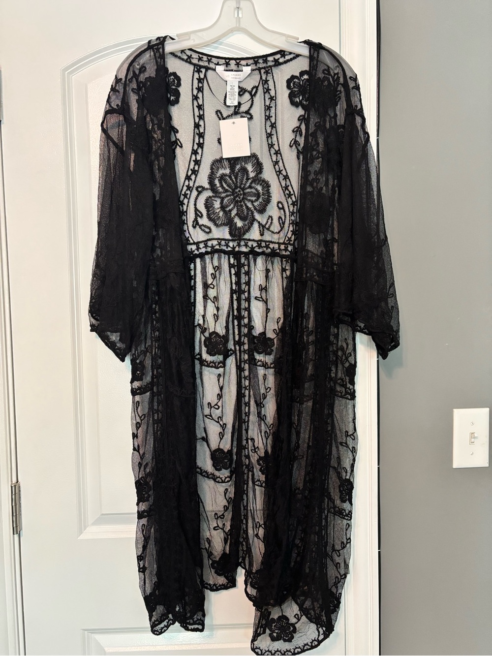 ⚡️FLASH SALE⚡️Lauren Conrad Black Sheer Lace Kimono Robe w Floral Embroidery O/S - Picture 3 of 7
